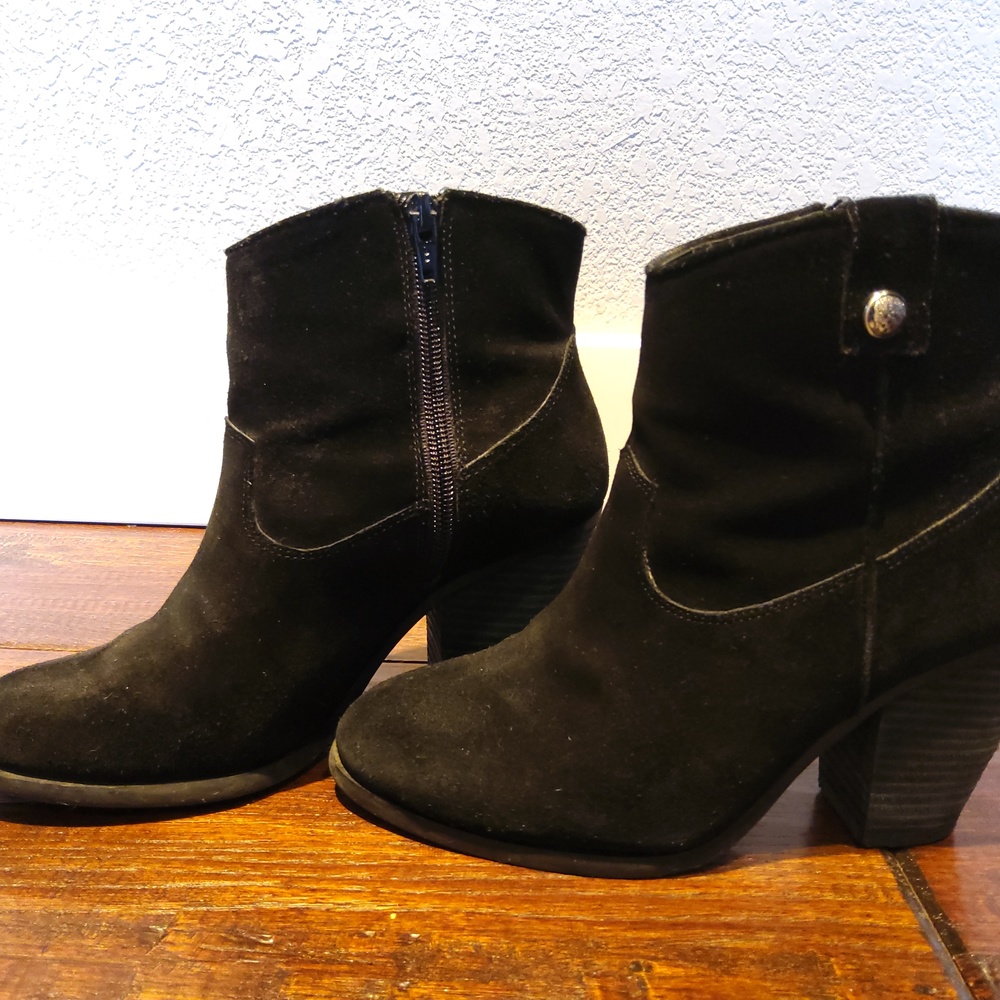 Vince Calmut black bootie